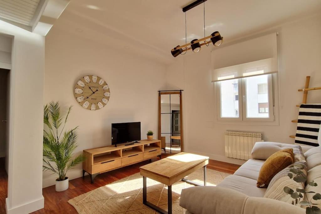 Cozy Apartment In The City Center By Aloha Бильбао Экстерьер фото